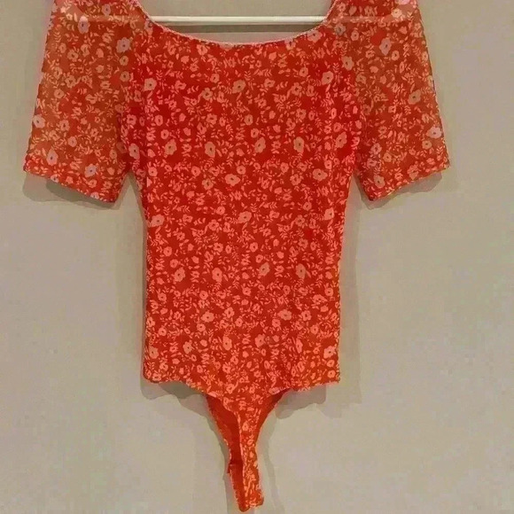 ELODIE Women's Mesh Short Sleeve Bodysuit Cross Front Fitted Top S - Picture 9 of 12